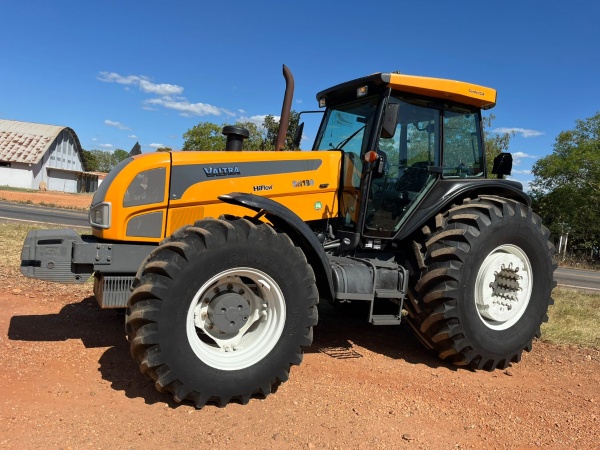 Trator Valtra BH 180 Hiflow ano 2016