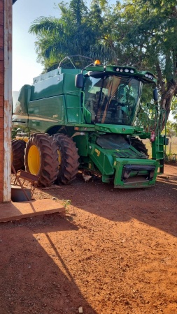 Colheitadeira John Deere S550 ano 2021