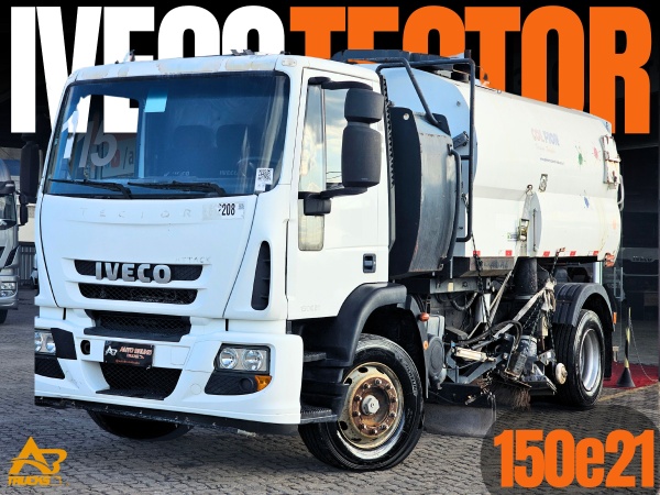 Caminhão Iveco Tector 150e21 ano 2015