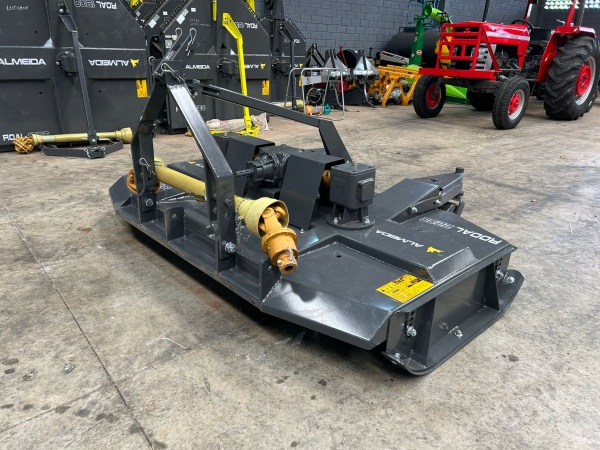 Roçadeira Almeida Roçadeira Hidráulica nova Marca Almeida Modelo ROA ano 2025