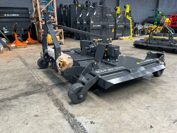 Roçadeira Almeida Roçadeira Hidráulica nova Marca Almeida Modelo ROA ano 2025