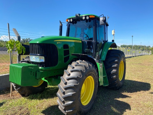 Trator John Deere 6170 J ano 2021