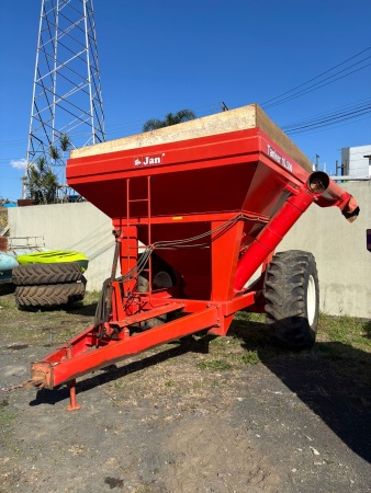 Carreta Graneleira Jan Tanker 10500 ano 2003