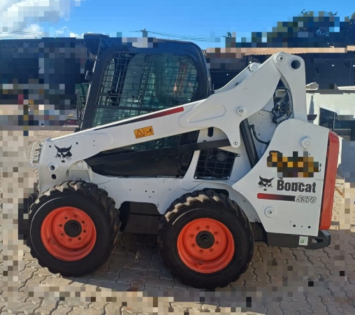 Mini Carregadeira Bobcat S570 ano 2019
