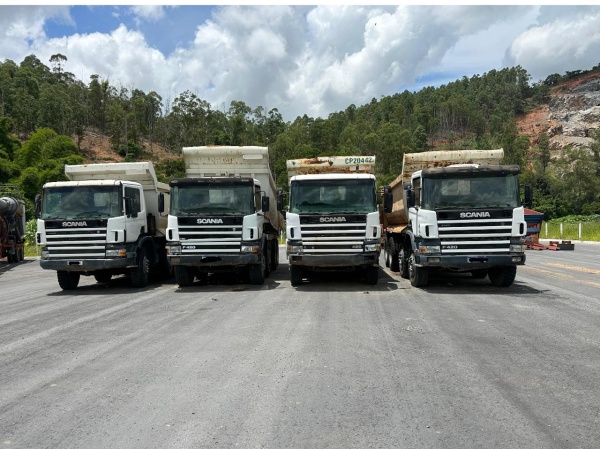 Caminhão Scania 124  G   420 ano 2007