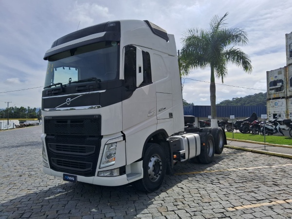 Caminhão Volvo FH420 ano 2021 - FH420 - Caminhões e Carretas