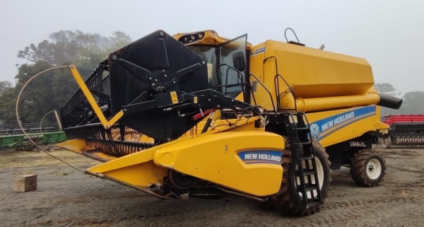 Colheitadeira New Holland TC 4.90 ano 2023
