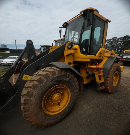 Pá Carregadeira Volvo L70F ano 2021