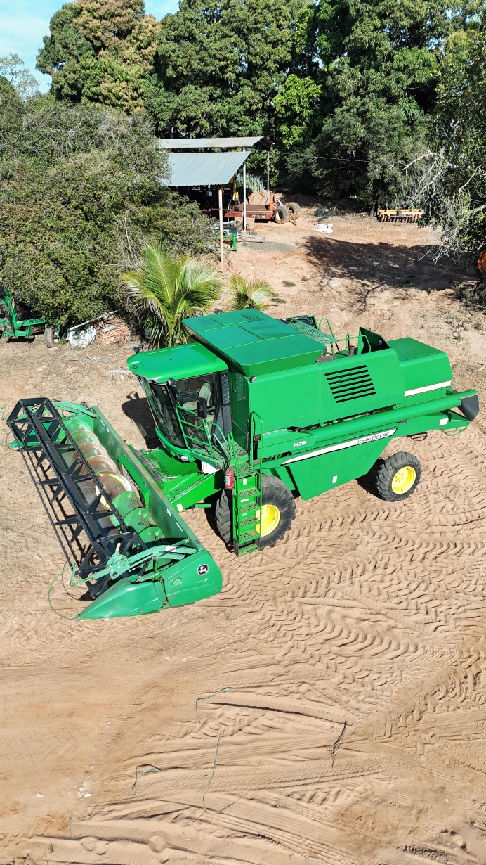 Colheitadeira John Deere 1470 ano 2011