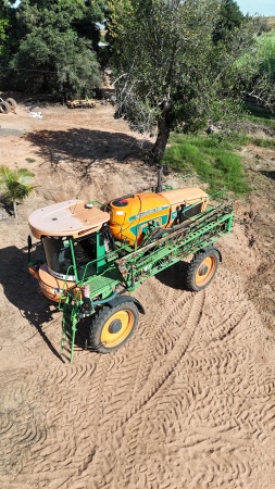 Pulverizador Autopropelido Stara IMPERADOR 3100 ano 2016
