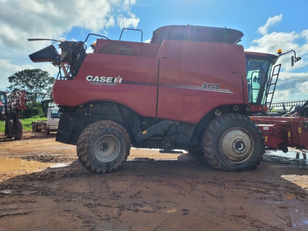 Colheitadeira Case 5150 ano 2022