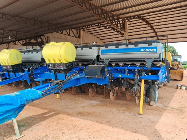 Semeadeira New Holland PL6000 ano 2018