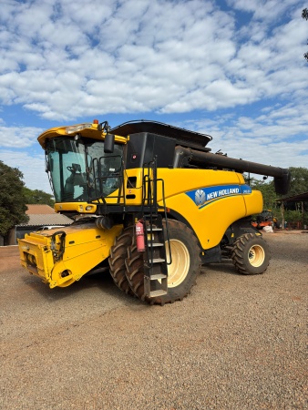 Colheitadeira New Holland CR 680 ano 2022