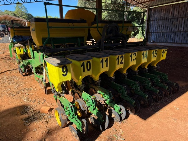 Plantadeira John Deere Tanden 1109 ano 2018