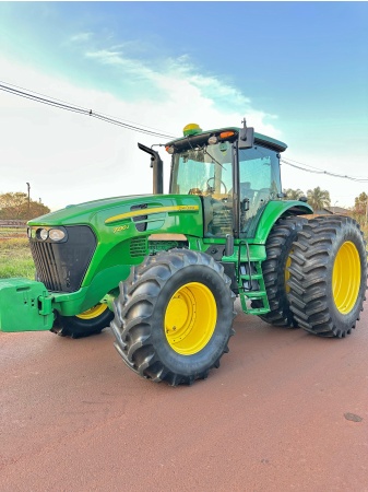 Trator John Deere 7230 J ano 2018