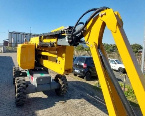 Plataforma HAULOTTE HA16 RTJ ano 2020