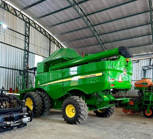 Colheitadeira John Deere S540 ano 2016