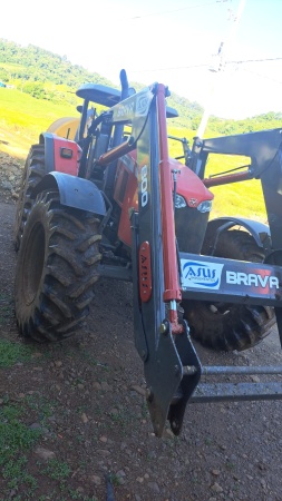 Trator Massey Ferguson 6711 ano 2018