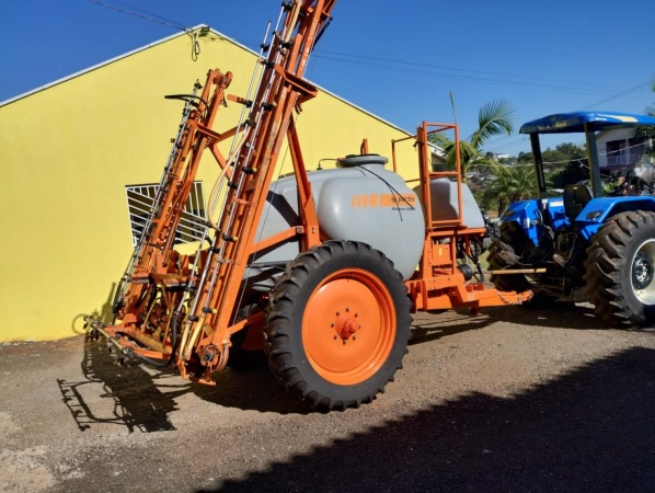 Pulverizador Jacto Advanced 2000 AM 18 ano 2018
