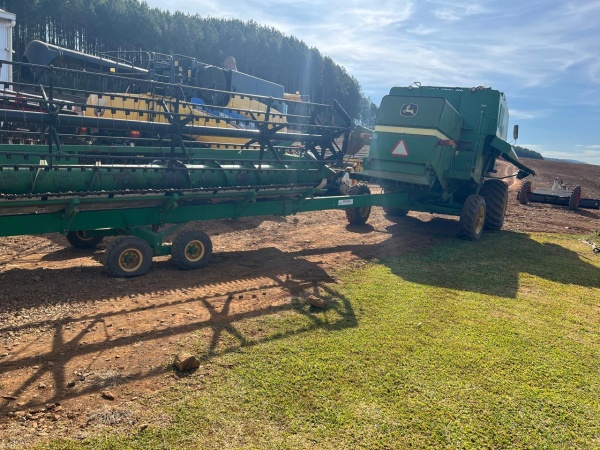Colheitadeira John Deere 1175 ano 2011 - 1175 - Máquinas Agrícolas