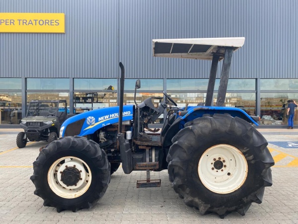 Trator New Holland TL 75E ano 2015