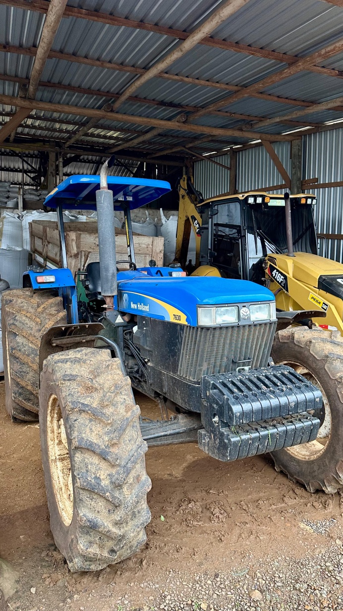 Trator New Holland 7630 ano 2020