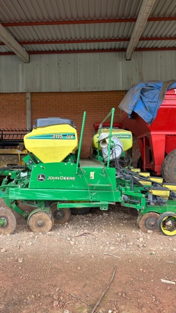 Plantadeira John Deere 2115 CCS ano 2020