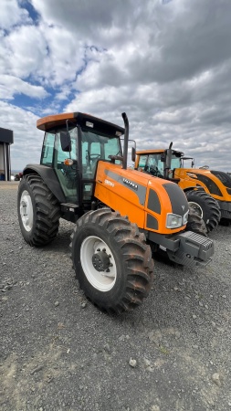 Trator Valtra BM 100 R ano 2018