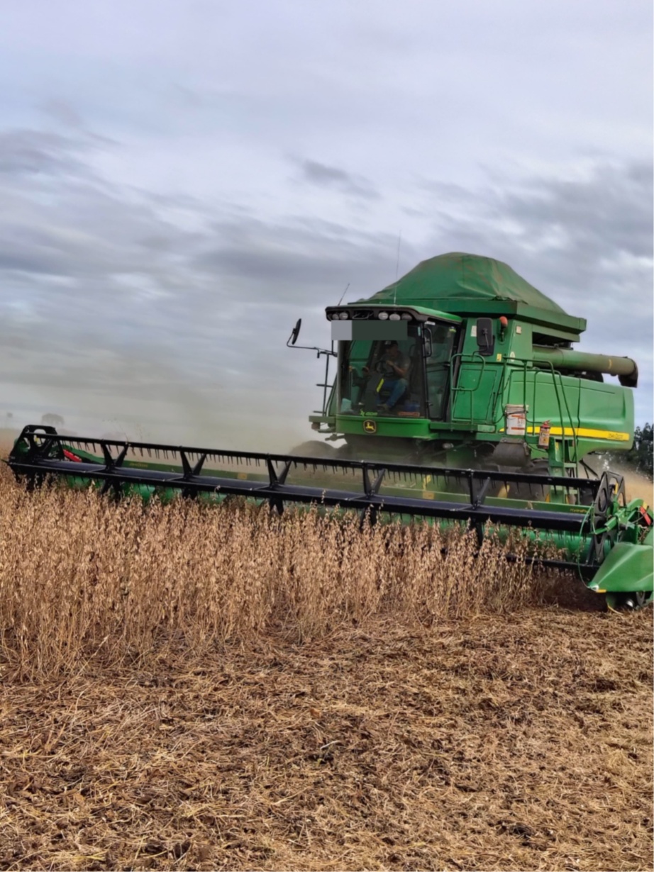Colheitadeira John Deere 9470 ano 2014