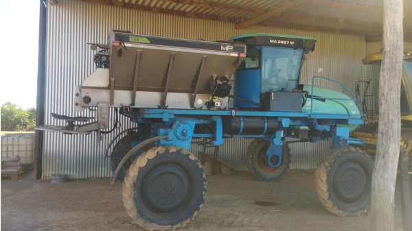 Pulverizador Autopropelido Montana Parruda MA2627 ano 2014