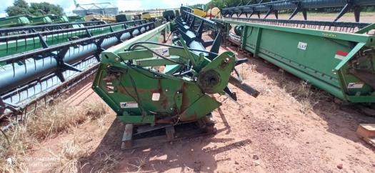 Plataforma John Deere 635F ano 2010