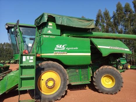 Colheitadeira John Deere 9750 ano 2010