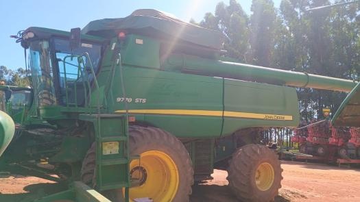 Colheitadeira John Deere STS 9770 ano 2011