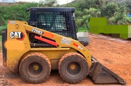 Mini Carregadeira Caterpillar 226B3 ano 2021 - 226B3 - Máquinas de Linha Amarela