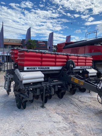 Plantadeira Massey Ferguson MF511M ano 2024