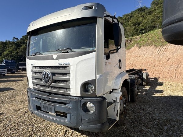 Caminhão Volkswagen 30.280 ano 2020