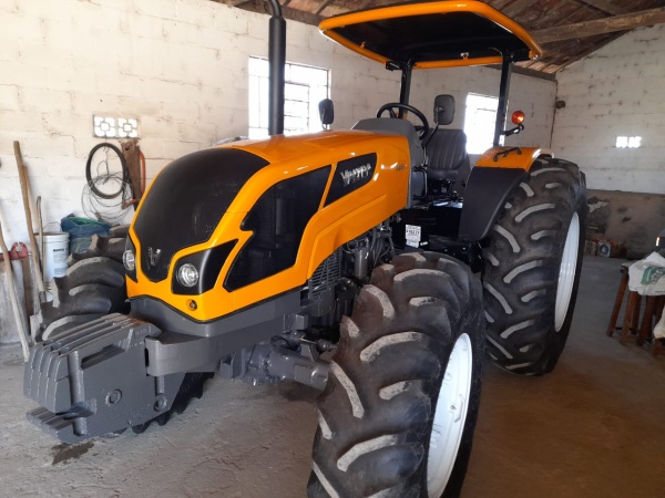 Trator Valtra A950R ano 2022