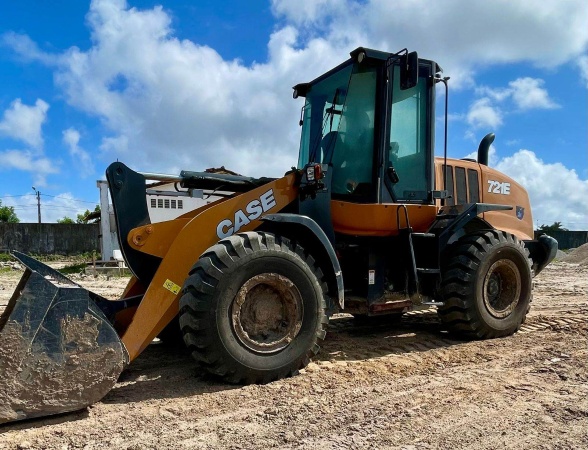 Pá Carregadeira Case 721E ano 2021
