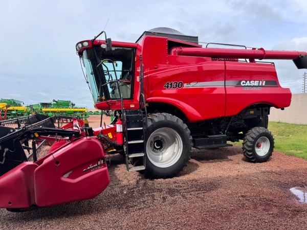 Colheitadeira Case 4130 Axial-Flow ano 2019