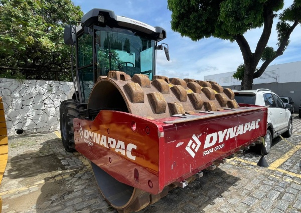 Rolo Compactador Dynapac CA25 ano 2021