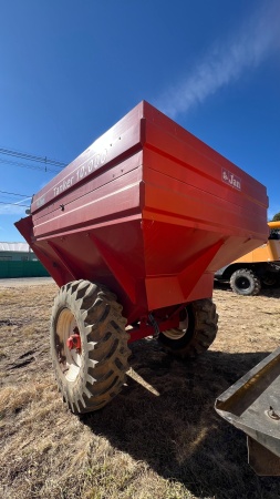 Carreta Graneleira Jan TANKER 10.000 ano 2002