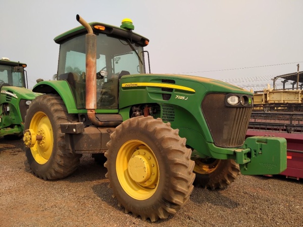 Trator John Deere 7225j ano 2014