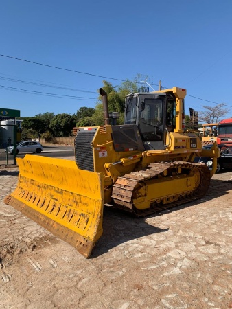 Trator de Esteira Komatsu D61-EX ano 2011