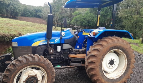 Trator New Holland TT3840 ano 2014