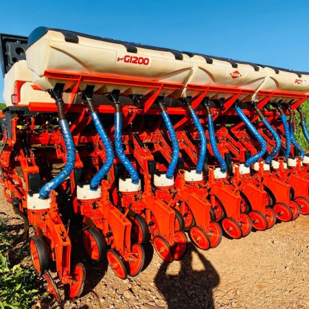 Plantadeira Kuhn PG1200 ano 2016