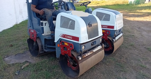 Rolo Compactador Dynapac CC900G ano 2024