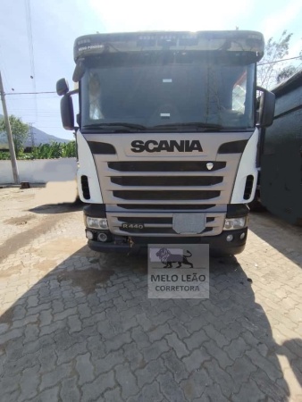 Caminhão Scania R 440 A ano 2013