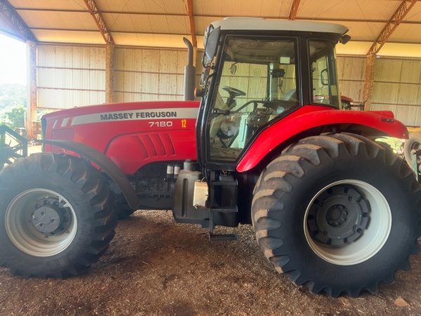 Trator Massey Ferguson MF 7180 ano 2016