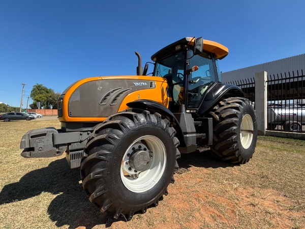Trator Valtra BT 190 ano 2015
