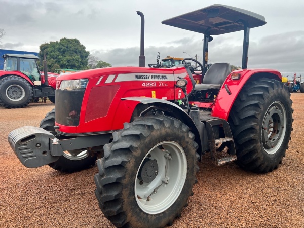Trator Massey Ferguson MF 4283 ano 2020